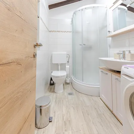 Apartment Gea *